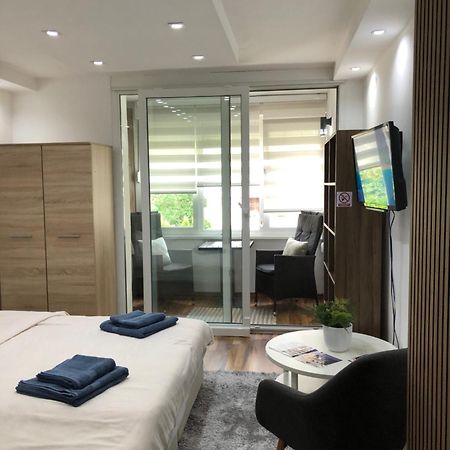 Welcome To The Apartment Mesic- Airport ซาราเยโว ภายนอก รูปภาพ