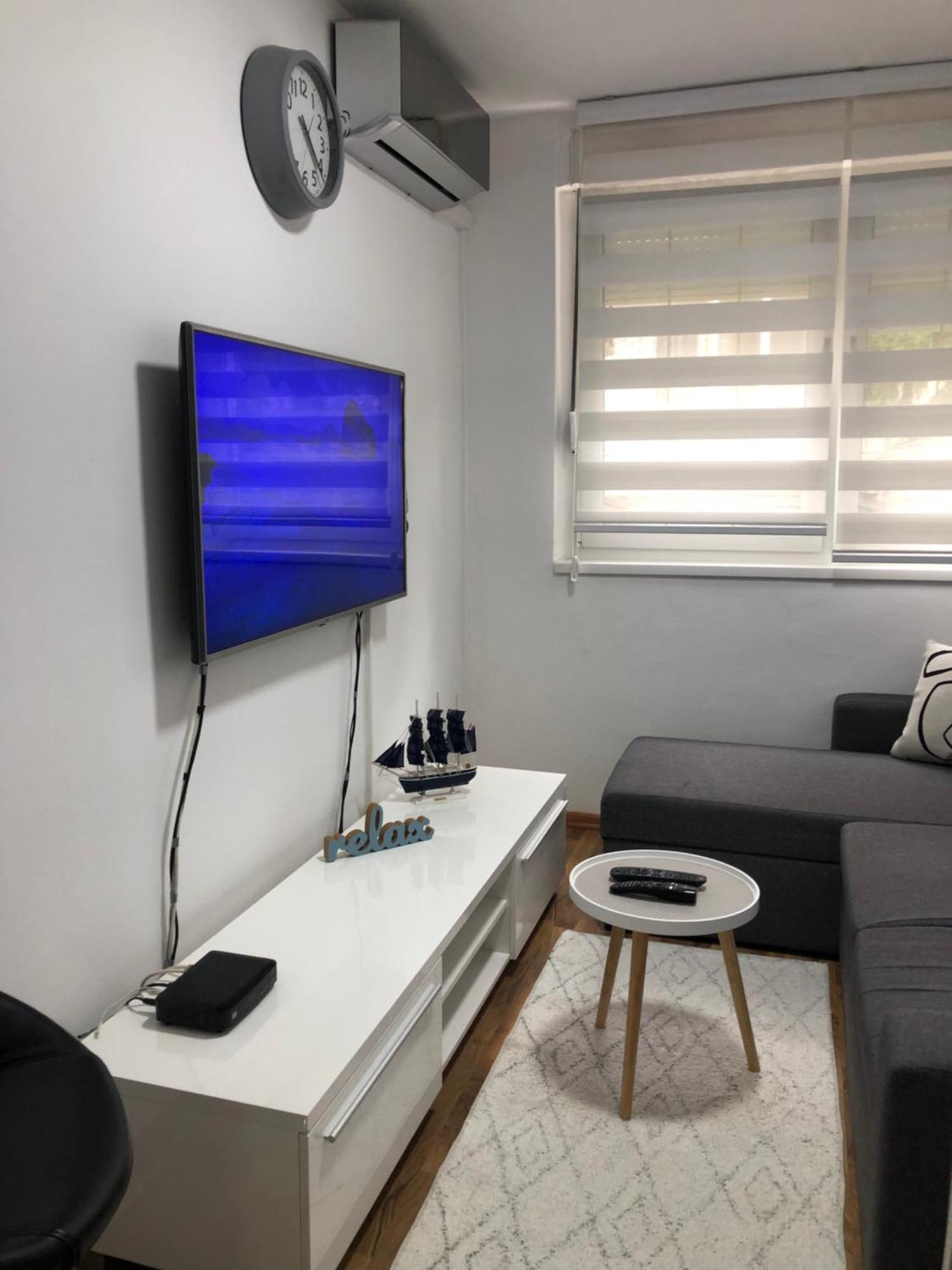 Welcome To The Apartment Mesic- Airport ซาราเยโว ภายนอก รูปภาพ