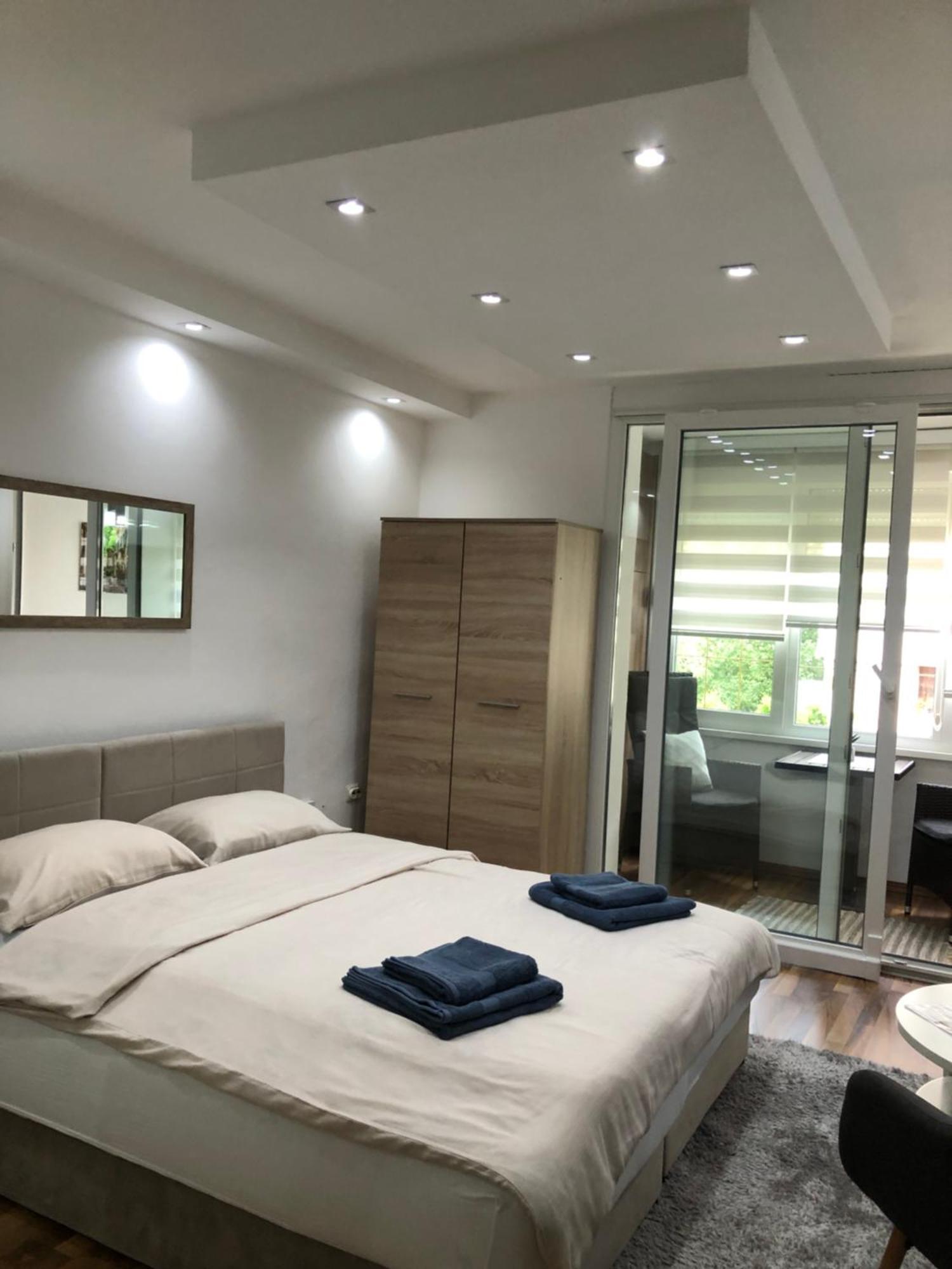 Welcome To The Apartment Mesic- Airport ซาราเยโว ภายนอก รูปภาพ